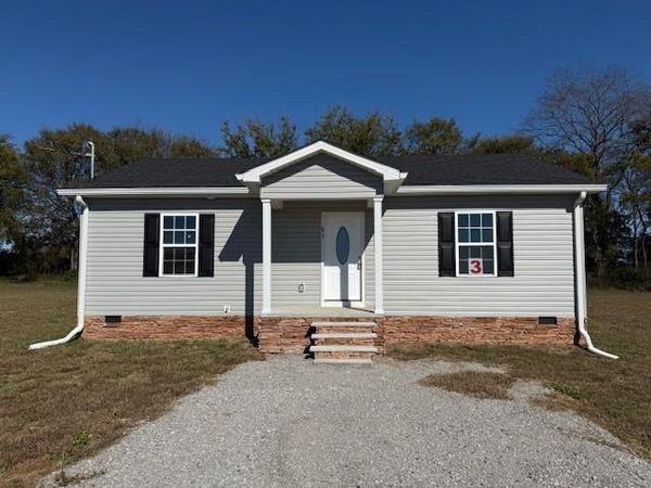 93 Hesselly Rd , Decherd, TN 37324
