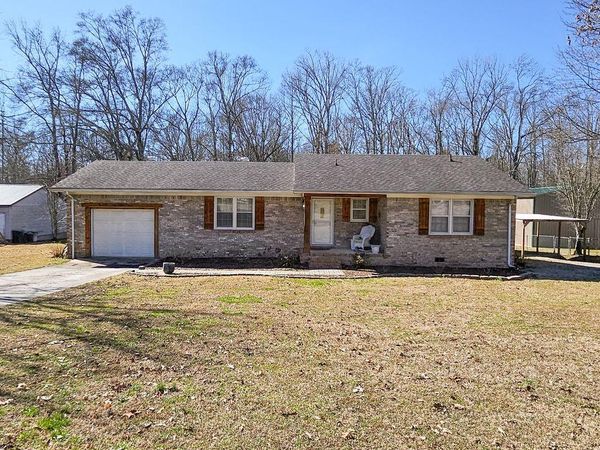 20 Tunstill Loop Rd , Fayetteville, TN 37334