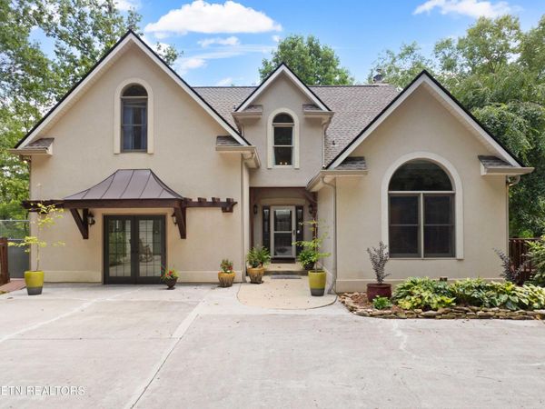 309 E Bullrun Valley Drive , Heiskell, TN 37754