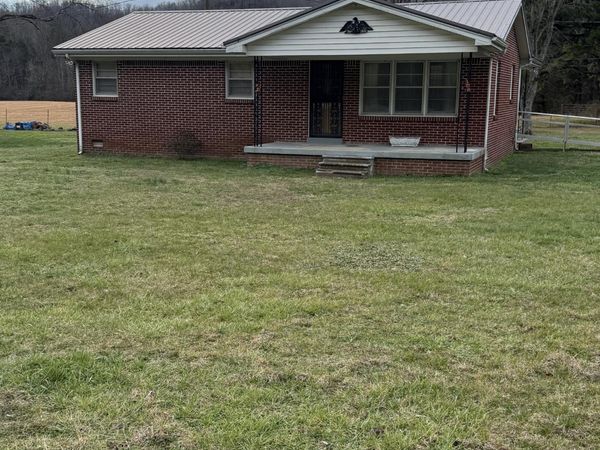 1723 N Grundy Quarles Hwy , Gainesboro, TN 38562