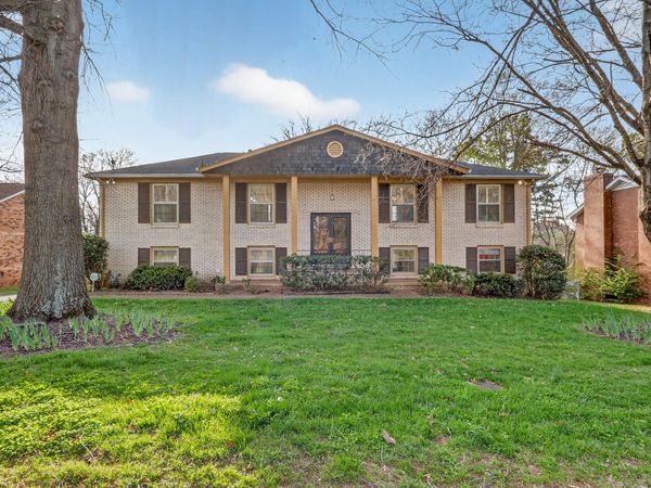 624 Highland View Ct , Hermitage, TN 37076