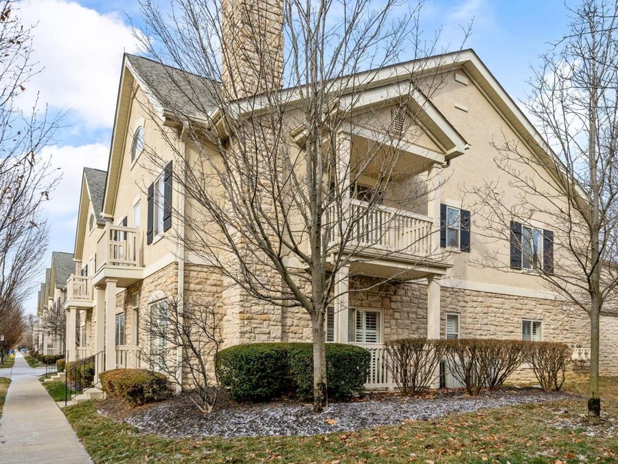 1744 Ridgecliff Road , Unit 12, Columbus, OH 43221 Photo 1