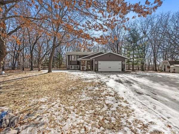 9821 300th Avenue NW, Princeton, MN 55371