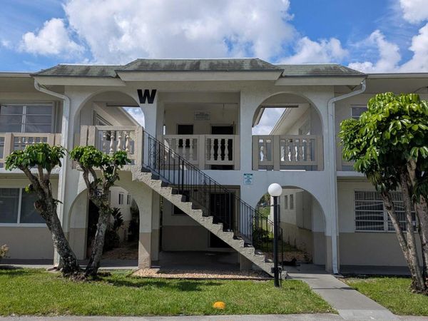 20120 NE 2nd Avenue , Unit W20, Miami Gardens, FL 33179