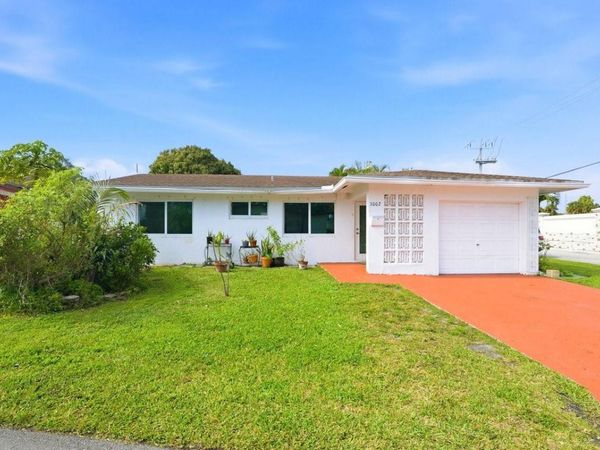 3002 NW 48th Street , Fort Lauderdale, FL 33309