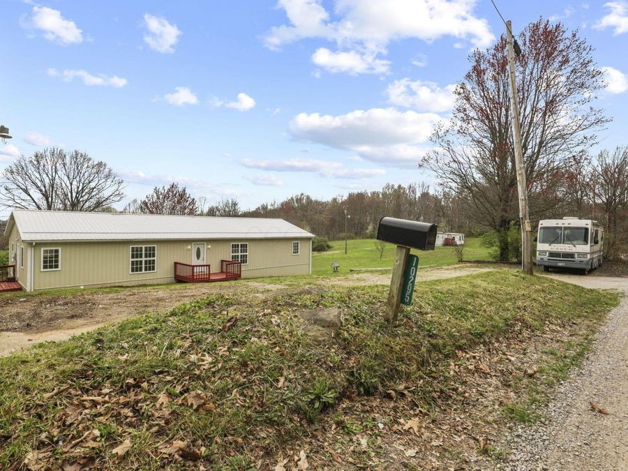 10295 SW Lookout Road SW, Lancaster, OH 43130 Photo 1