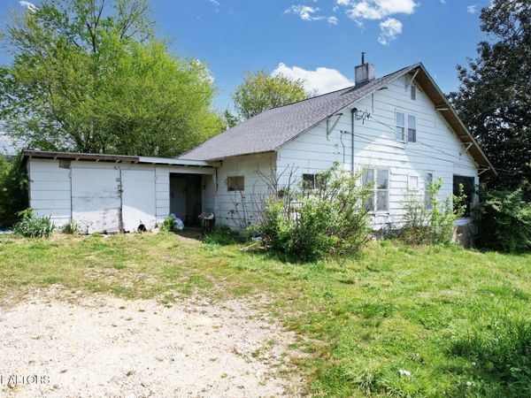 825 Benton Pike, Cleveland, TN 37311