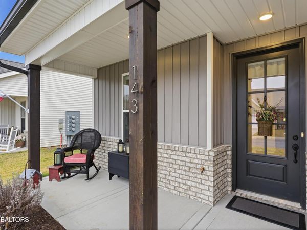 143 Elise Way, Lenoir City, TN 37771