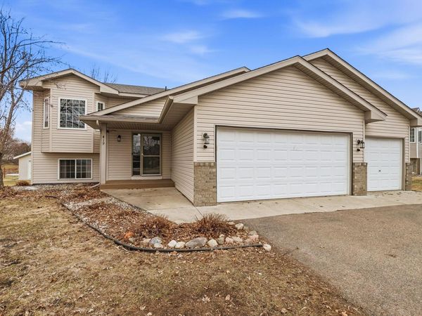 419 Lake Drive , Winsted, MN 55395