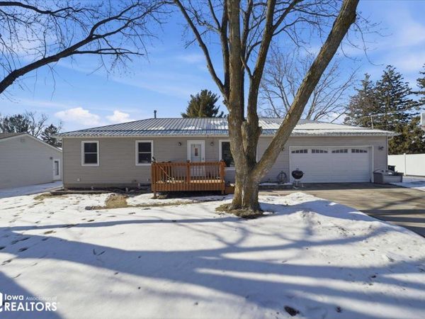 1302 4Th Street, Eldora, IA 50627