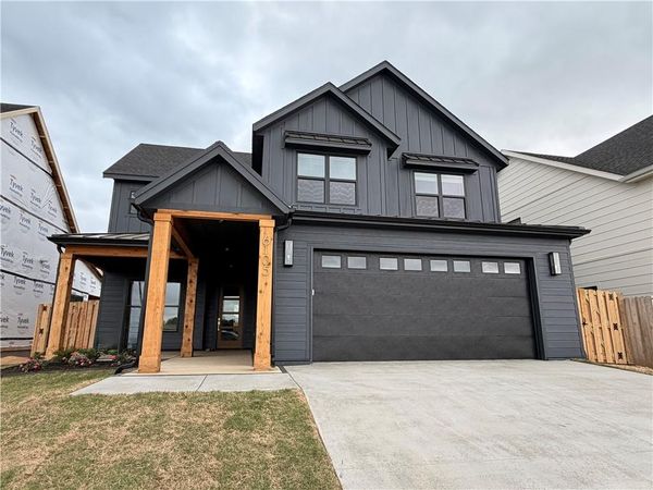 6105 S 41st Street , Rogers, AR 72758