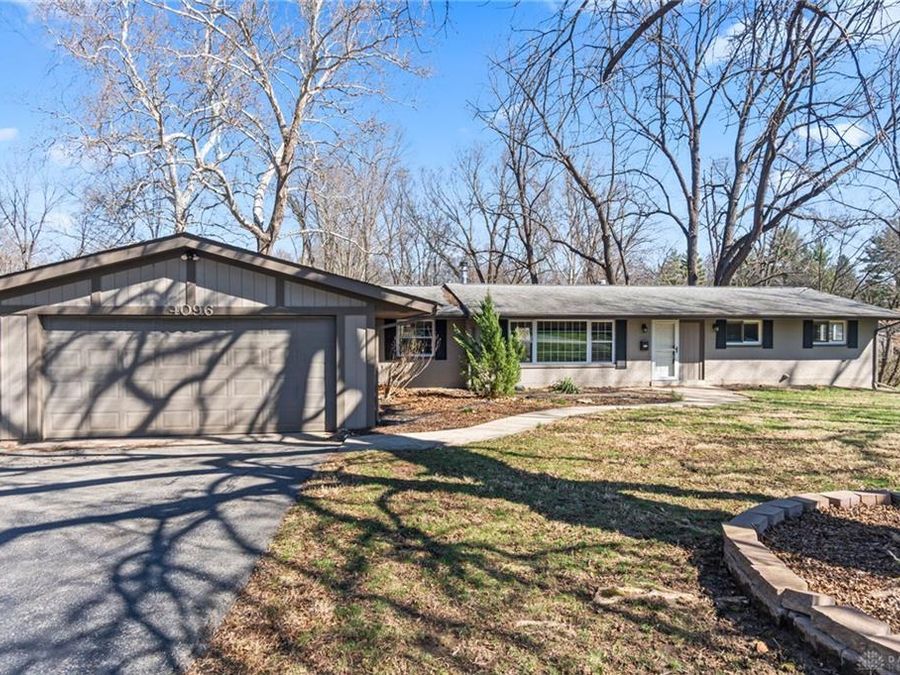 4096 Woodedge Drive, Bellbrook, OH 45305 Photo 1