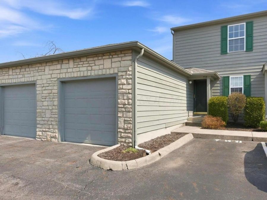 758 Parkgrove Way , Lewis Center, OH 43035 Photo 1