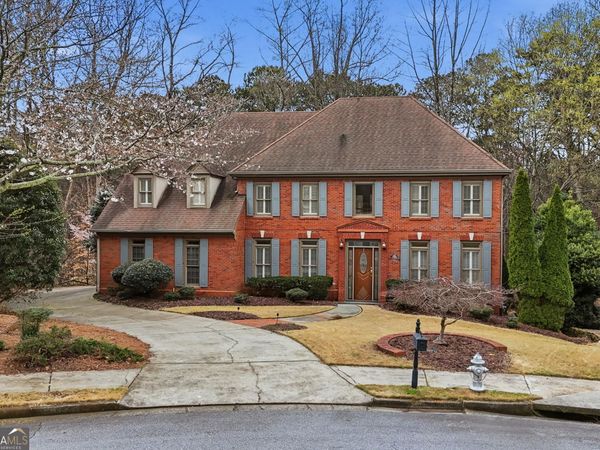 2910 Leeds Garden Lane, Alpharetta, GA 30022