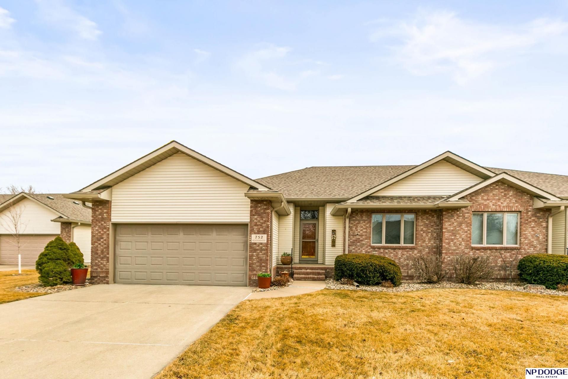 752 Heatherwood Drive , Fremont, NE 68025