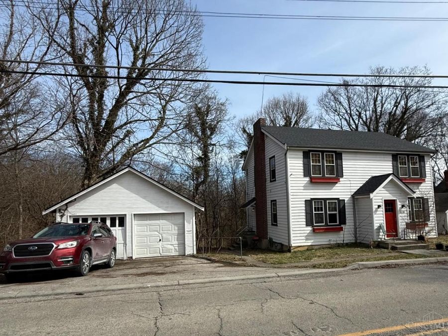 5220 Winton Ridge Lane, Cincinnati, OH 45232 Photo 2