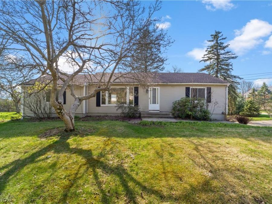 5120 Lake Vista Drive , Solon, OH 44139 Photo 1