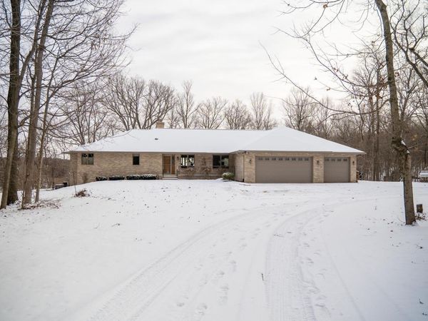10343 N Girl Scout Road , Stillman Valley, IL 61084
