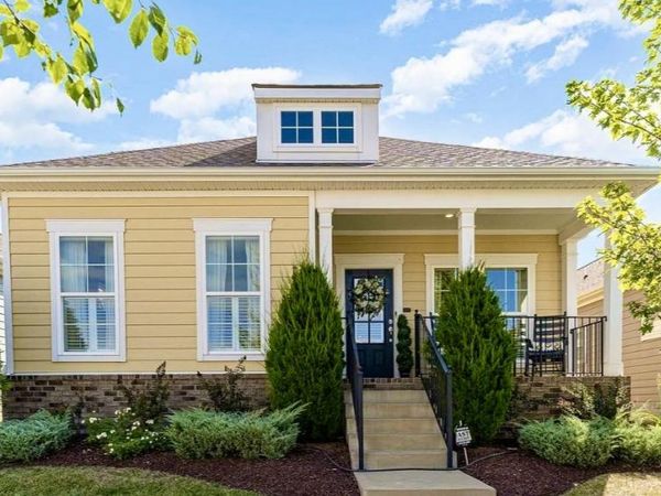 2061 Kirkwall Dr , Nolensville, TN 37135