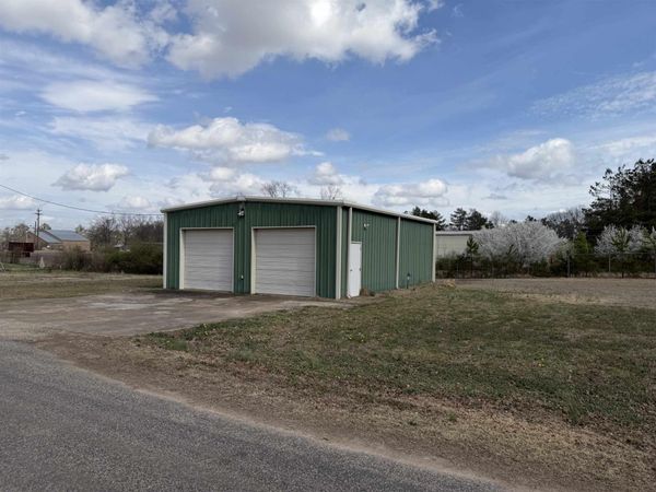 334 CUE ST , Adamsville, TN 38310