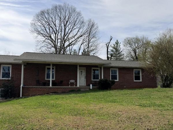 2672 Carters Valley Road, Church Hill, TN 37642