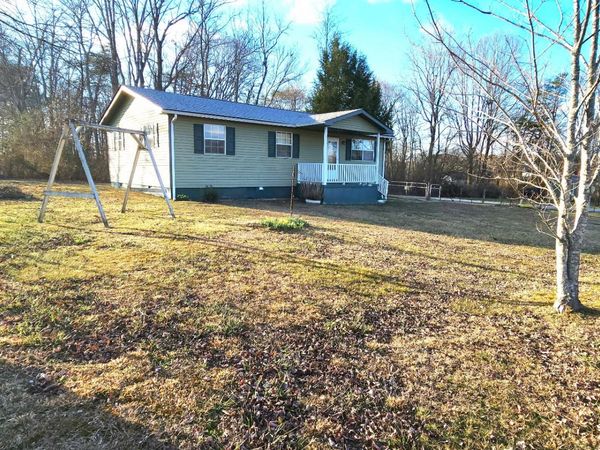 823 Dutchtown Rd , Tracy City, TN 37387