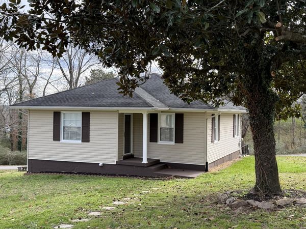 411 Moore Dr , Columbia, TN 38401