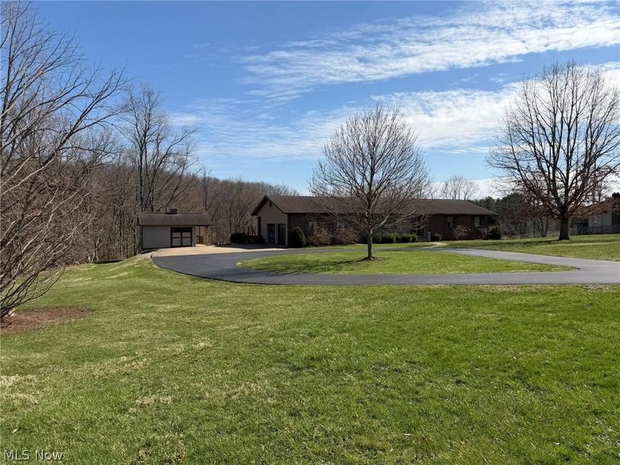 8258 S Elyria Road , Shreve, OH 44676 Photo 1