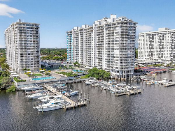 18051 Biscayne Boulevard , Unit 1104, Aventura, FL 33160