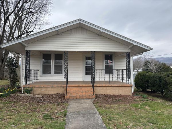 97 Wheeler Avenue, Pikeville 37367
