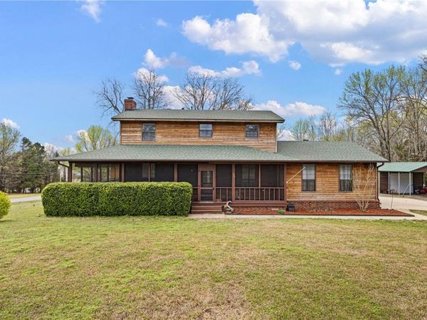 15 McDonald Boulevard , London, AR 72847