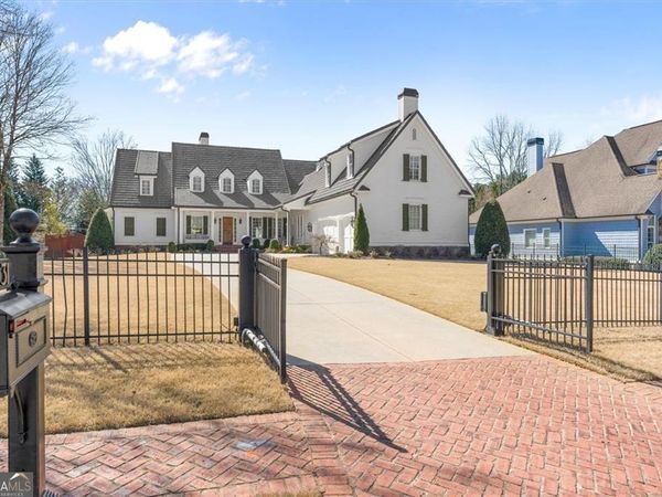 2731 Tarpley Place NW, Kennesaw, GA 30152