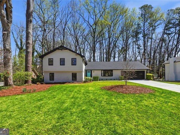 2827 Livsey Court, Tucker, GA 30084