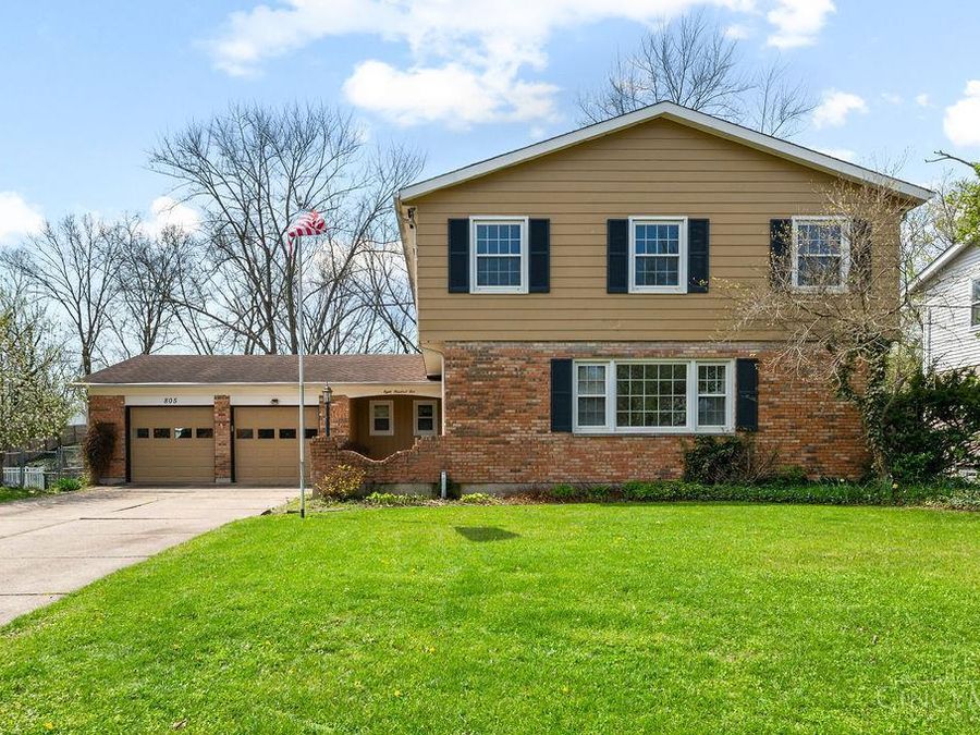 805 Weymouth Court, Springdale, OH 45240 Photo 1