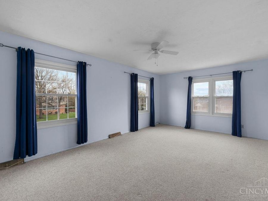 805 Weymouth Court, Springdale, OH 45240 Photo 8