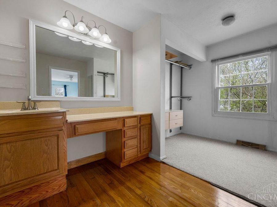 805 Weymouth Court, Springdale, OH 45240 Photo 9