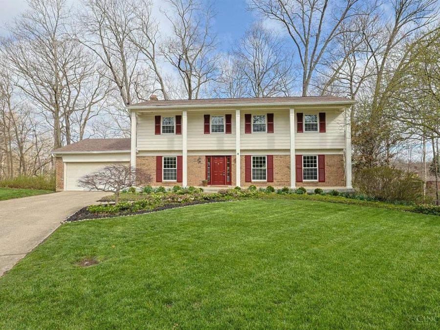 3261 Boxwood Circle, Evendale, OH 45241 Photo 1