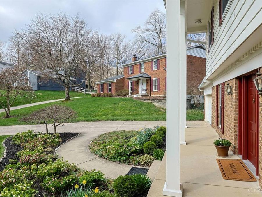 3261 Boxwood Circle, Evendale, OH 45241 Photo 3