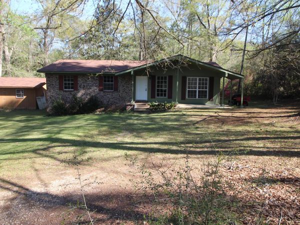 303 Webb, Ellisville, MS 39437
