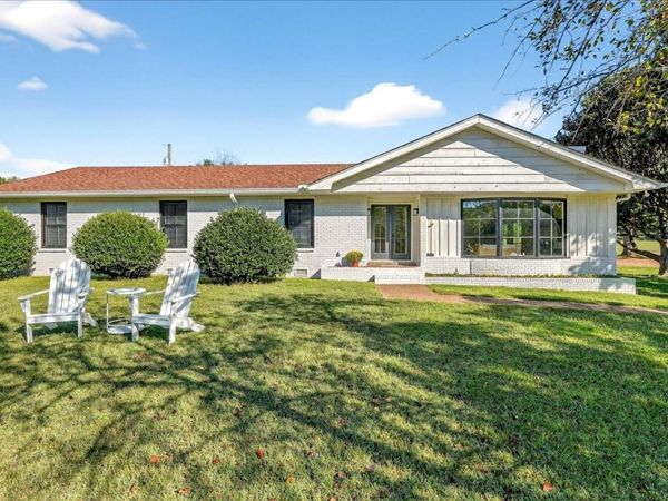 5488 Lickton Pike , Goodlettsville, TN 37072