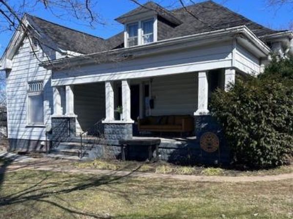 1112 Batts Blvd , Springfield, TN 37172