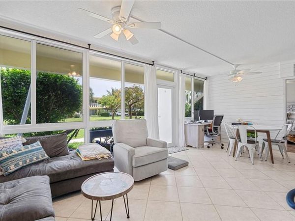 2755 NE 28th Avenue, Unit A4, Lighthouse Point, FL 33064