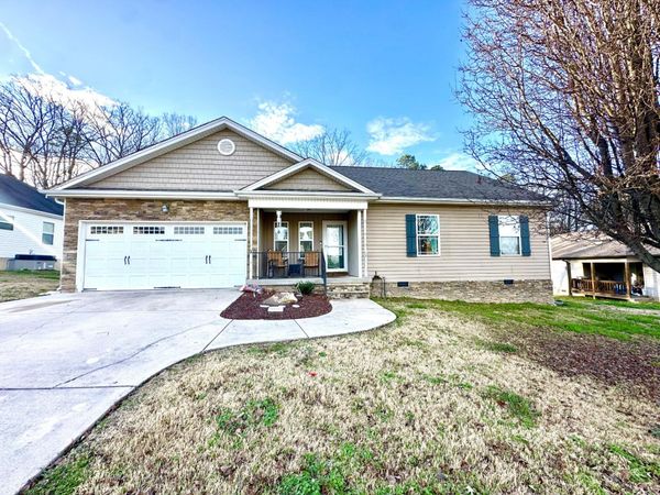 33 Cottage Crest Court , Chickamauga, GA 30707