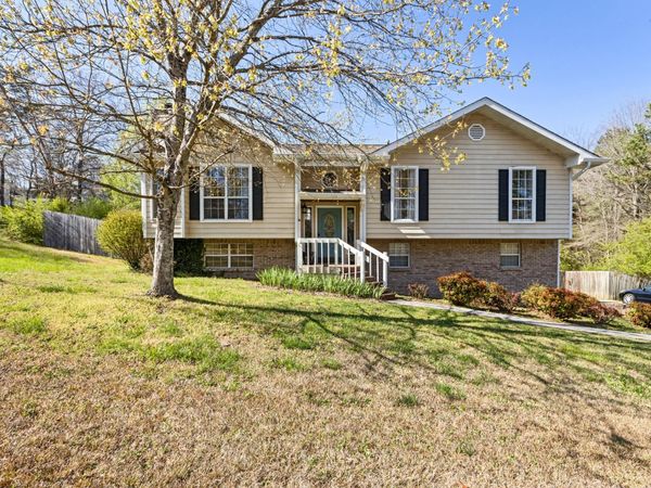 5701 Knotty Pine Drive , Ooltewah, TN 37363