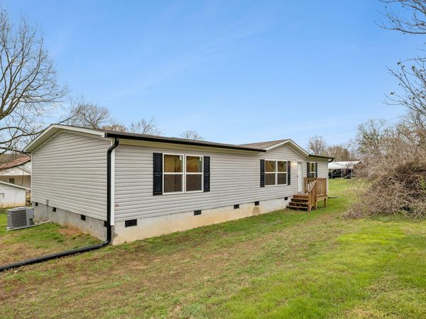 189 Bates Street NE, Charleston, TN 37310