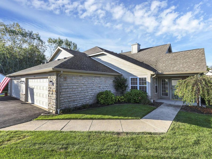 8083 Farm Crossing Circle , Powell, OH 43065 Photo 1