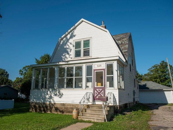528 N Broadway Street , Spring Valley, MN 55975