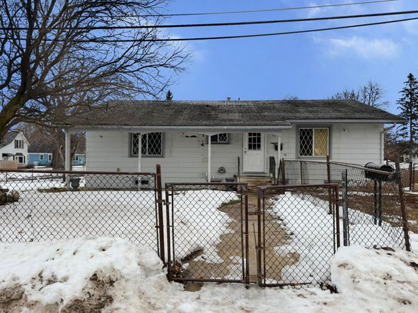 103 Bullis Street , Kenyon, MN 55946