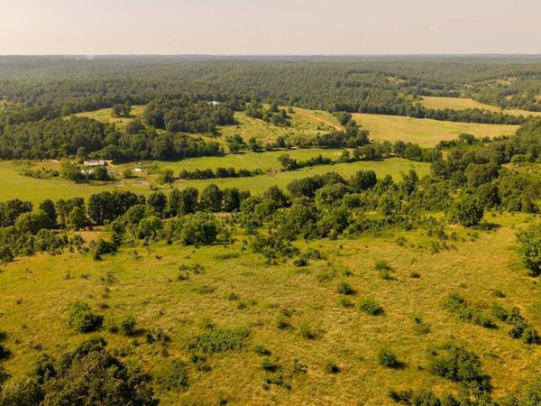 804 Banks Road , Hardy, AR 72542