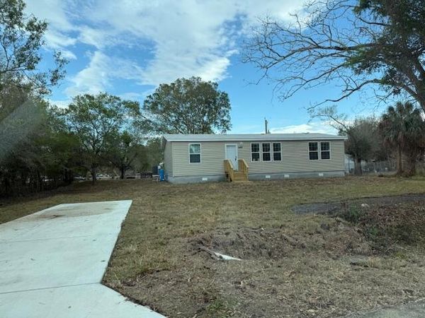 3422 NW 17th Avenue , Okeechobee, FL 34972